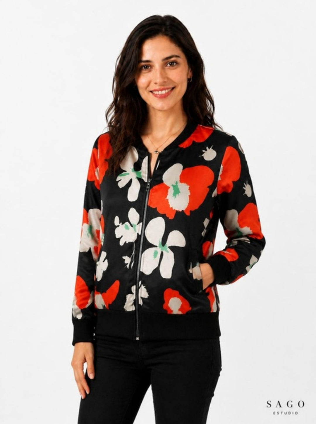 Bomber Sanastasia Floral Negro corte relajado